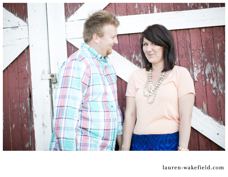 Barn engagement photos, st. charles, Chicago wedding photographer, field engagement photos, chicago engagement photographer